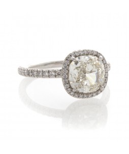 CUSHION CUT DIAMOND 2.51 CT